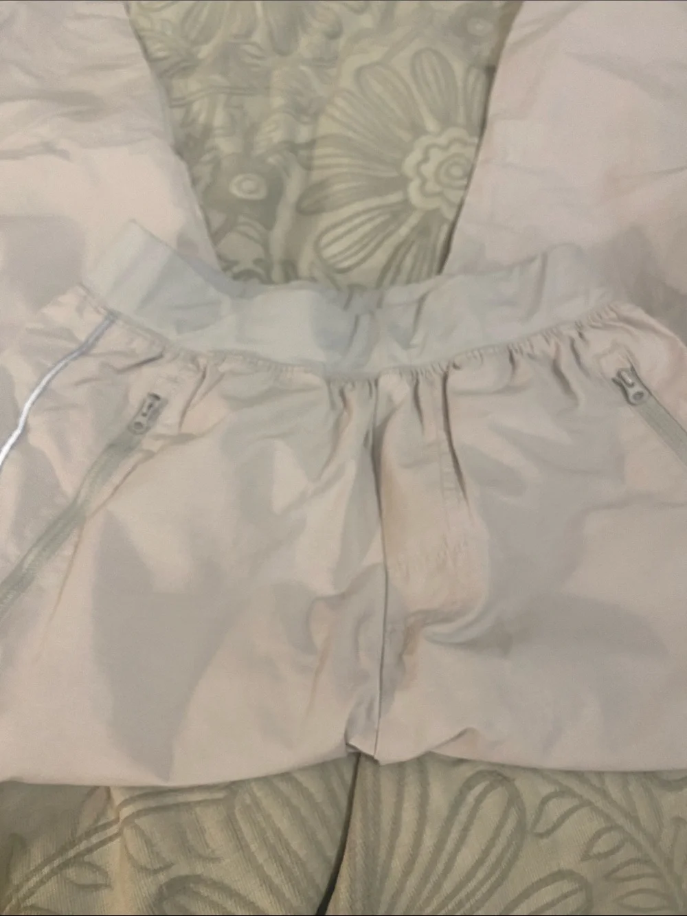 Alo yoga S joggers excellent like new